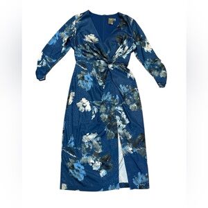 Taylor NWT Floral Midi Dress
